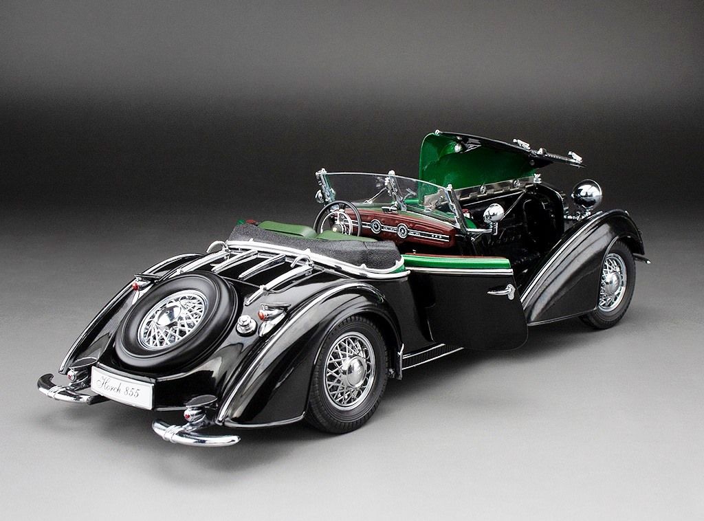 Horch 855 Special Roadster 1939 black/dark green 1:18 Sun Star