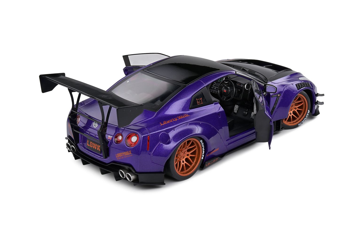 Nissan GT-R R35 Liberty Walk Body Kit 2.0 Coupe 2022 purple 1:18 Solido