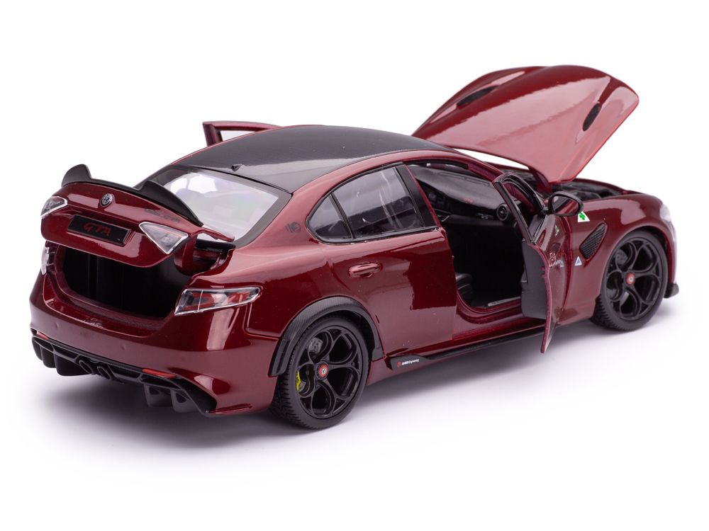 Alfa Romeo Giulia GTA 2020 red metallic 1:18 Bburago