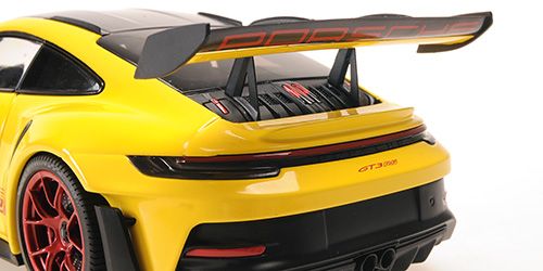 Porsche 911 992 GT3 RS Weissach Package 2024 yellow/red wheels 1:18 Minichamps 