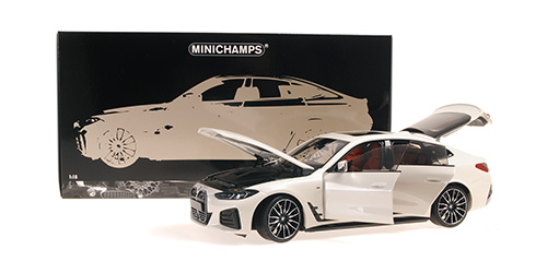 BMW i4 M50 2022 white metallic 1:18 Minichamps 