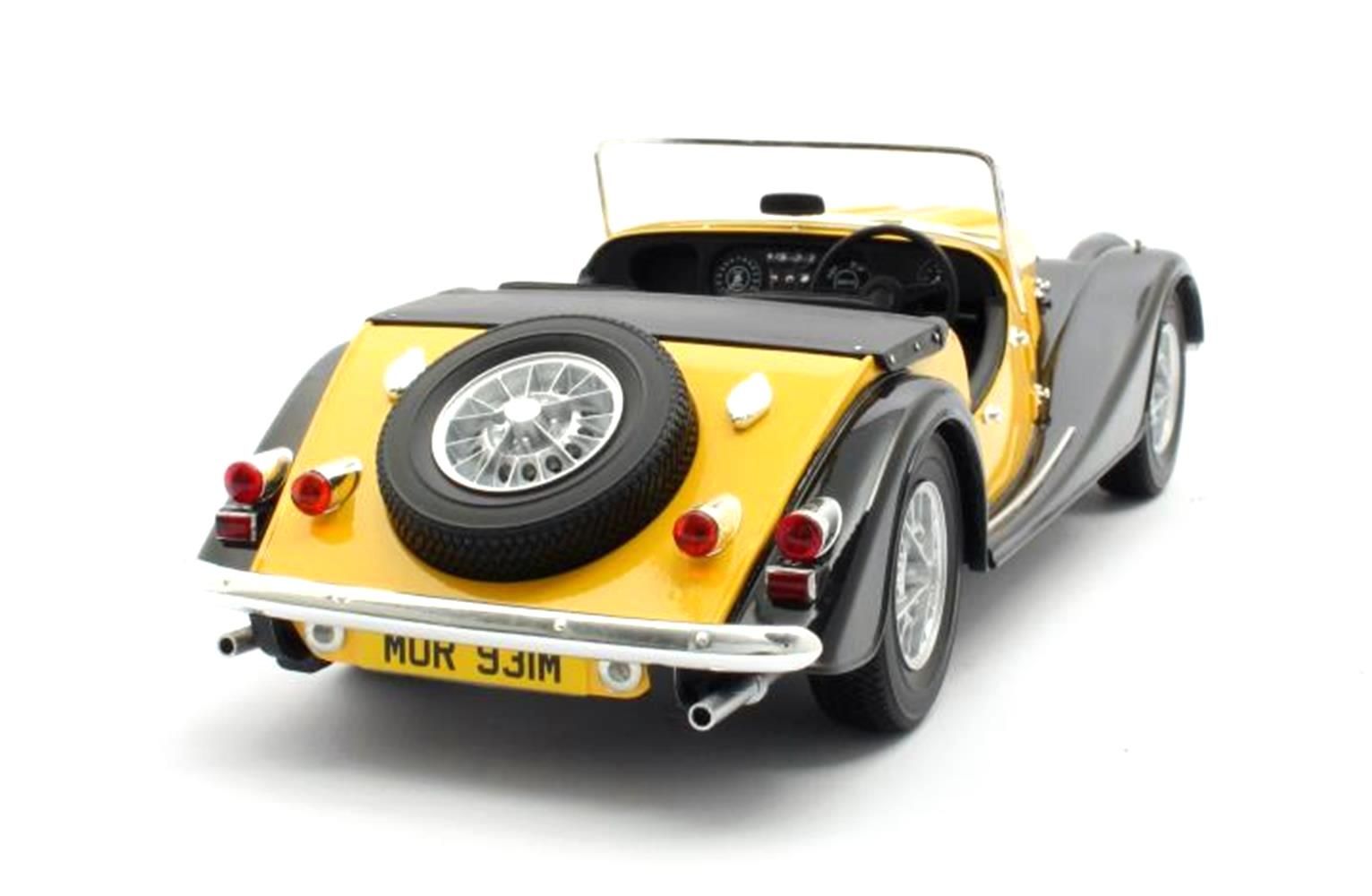 Morgan Plus 8 Eight Spider Open 1970 yellow/black 1:18 Cult Scale Models