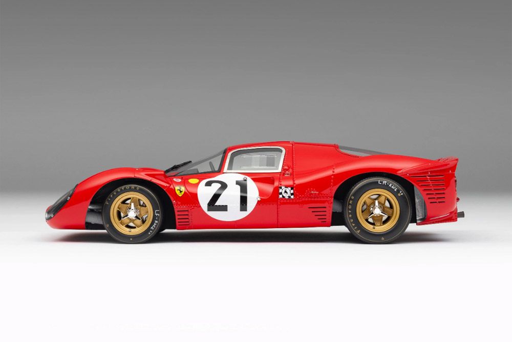 Ferrari 330 P4 #21 Ludovico Sacrfiotti/Mike Parkes 24h Le Mans 2.místo 1967 1:18 Amalgam