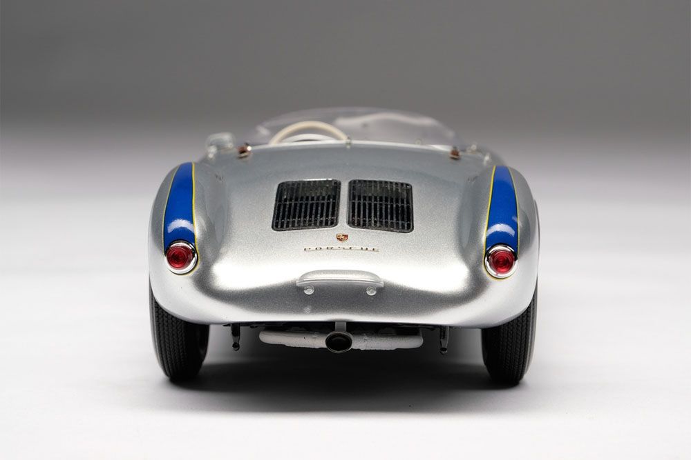 Porsche 550 Spyder 1953 silver 1:18 Amalgam