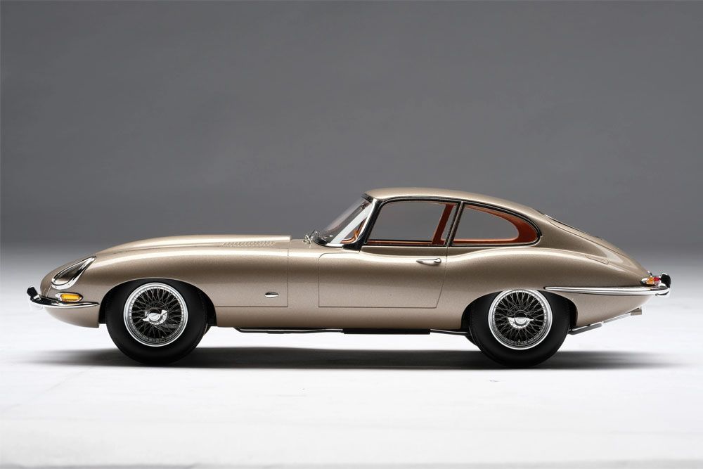 Jaguar E-Type Coupe 1961 bronze 1:18 Amalgam