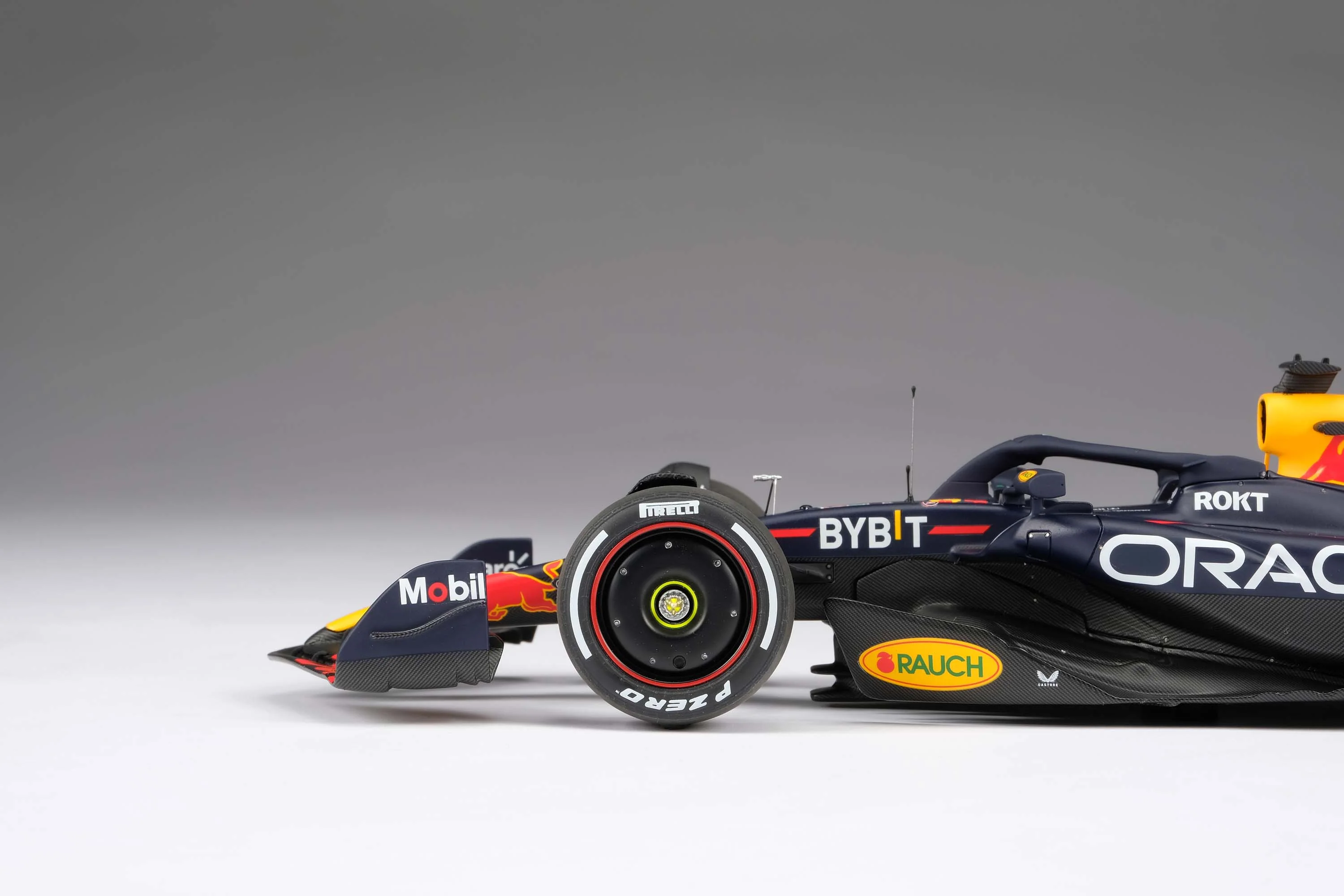 Oracle Red Bull Racing RB19 #1 M.Verstappen Season 2023 1:18 Amalgam