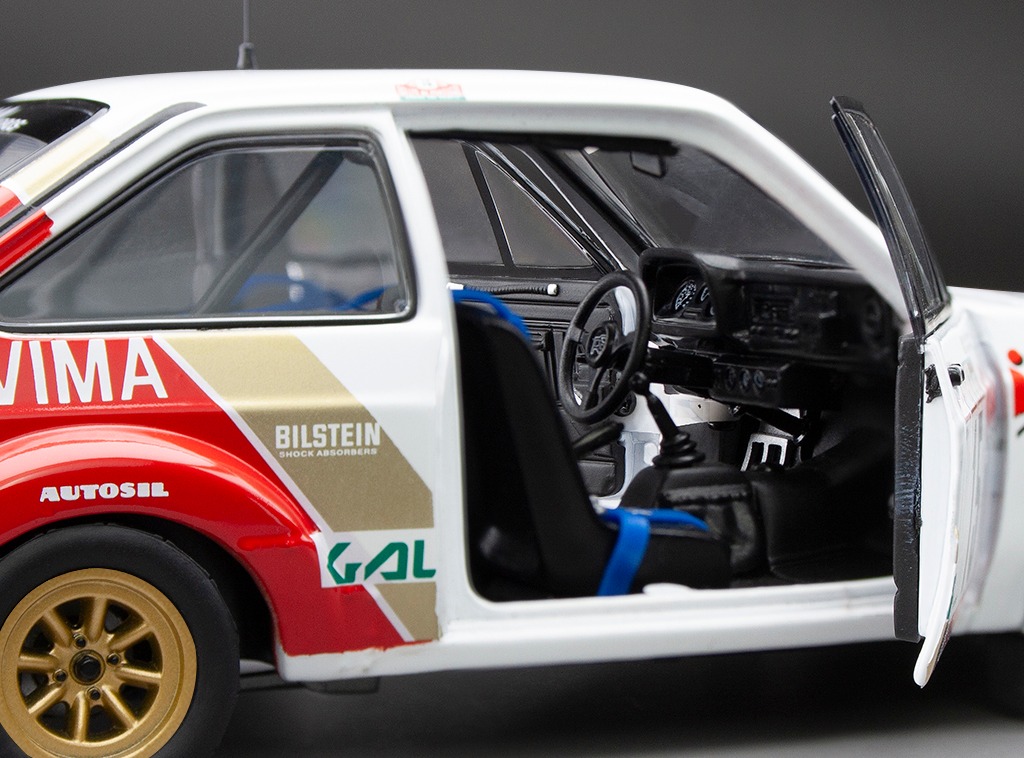 Ford Escort Mk II RS 1800 #15 Santos/Oliveira Rallye WM Rallye Portugal 1983 1:18 Sun Star