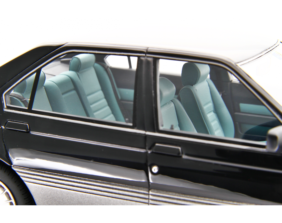 Alfa Romeo 164 2.0 Twin Spark 1987 black 1:18 Laudoracing Model