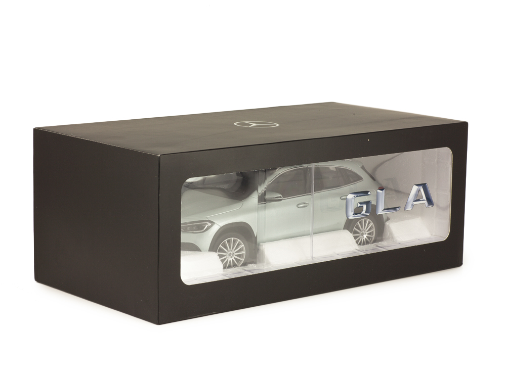 Mercedes-Benz GLA 2020 iridium silver 1:18 Z Models