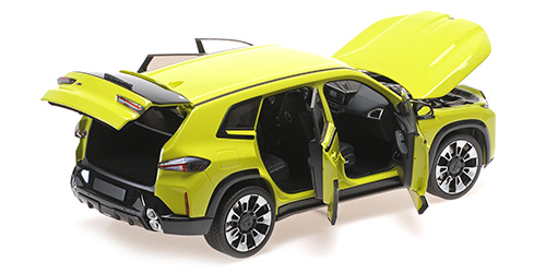 BMW XM 2023 yellow 1:18 Minichamps 
