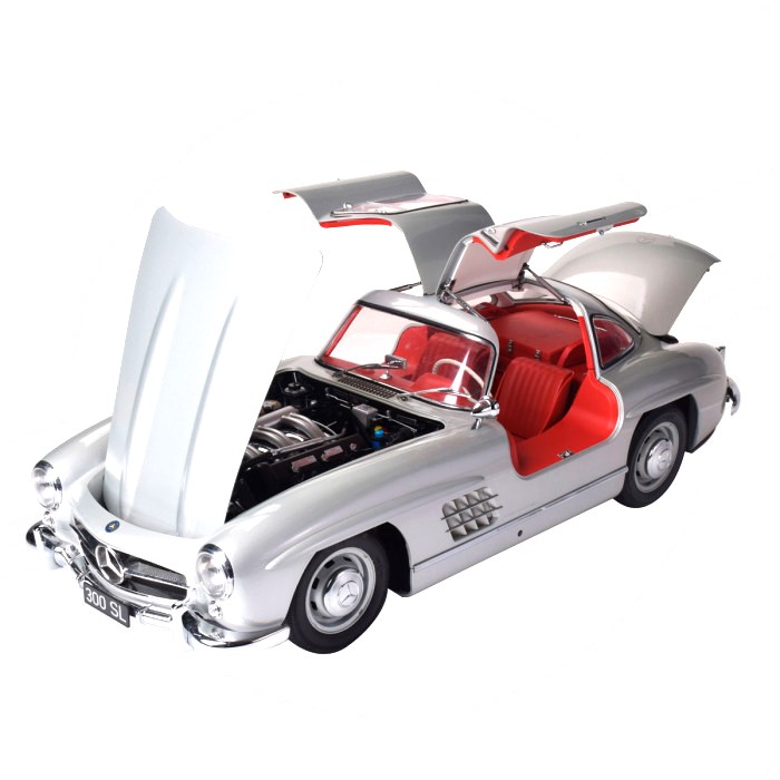Mercedes 300 SL Gullwing silver 1:8 Ixo Models