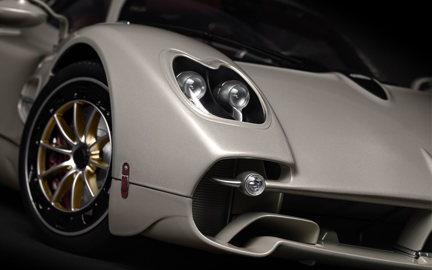 Pagani Utopia Coupé 2023 Model Kit 1:8 Pocher