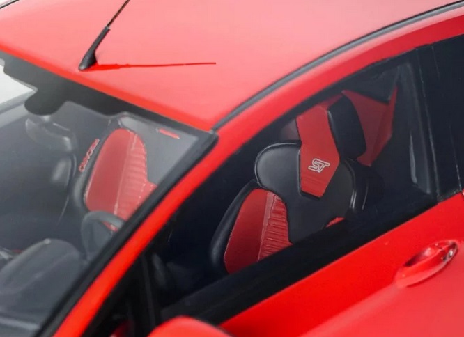 Ford Fiesta MK7 ST 2016 Race Red BRQA 1:18 OttOmobile