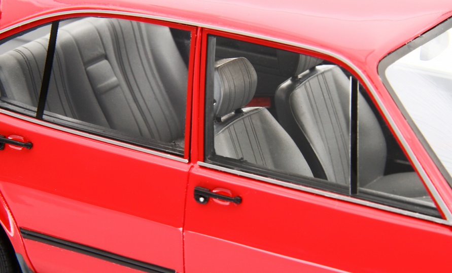 Alfa Romeo Alfasud 1.2 4 Porte 1980 red 1:18 Laudoracing Model