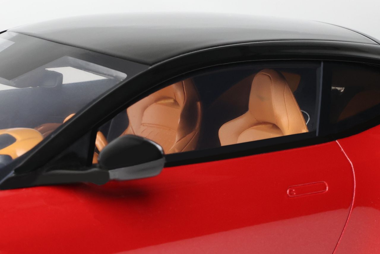 Aston Martin DB12 2023 Hyper red 1:18 GT Spirit