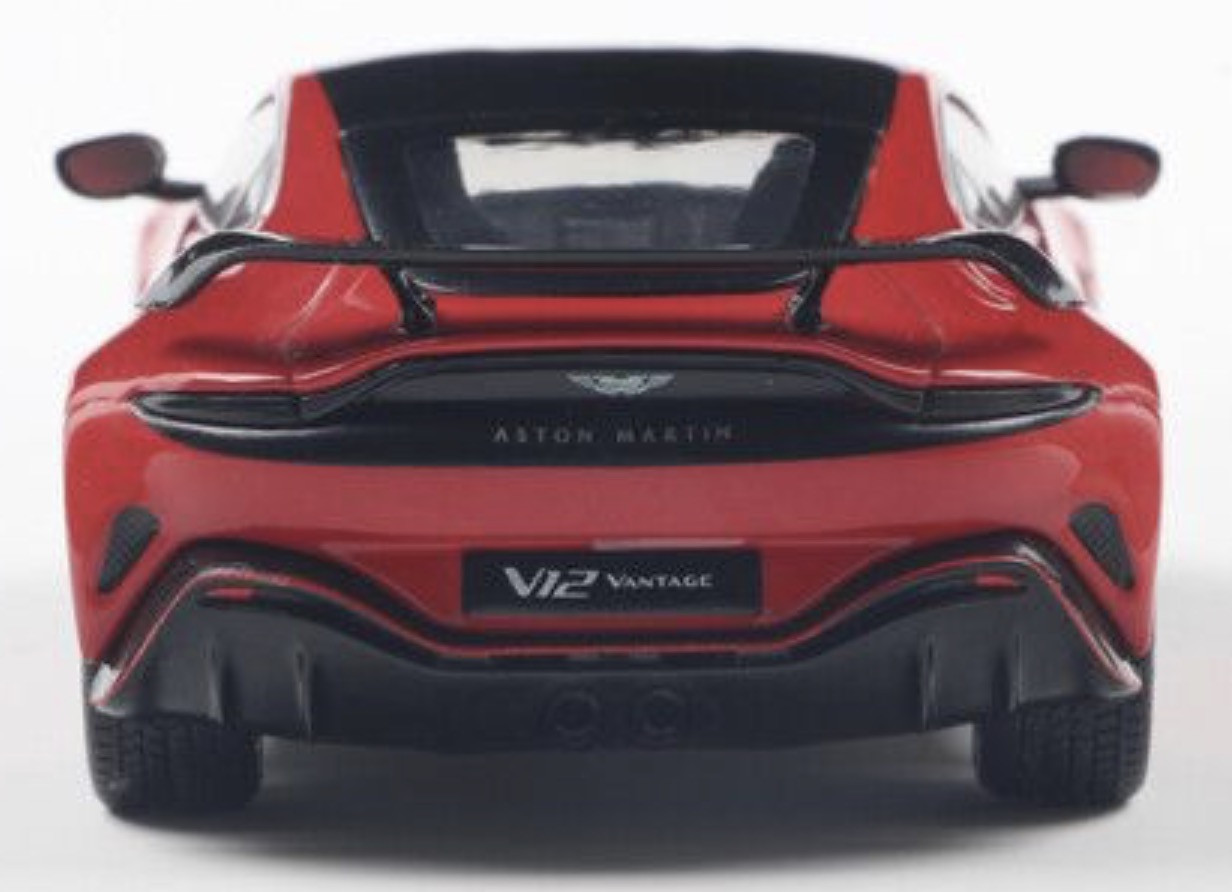 Aston Martin Vantage V12 2023 red 1:43 Solido