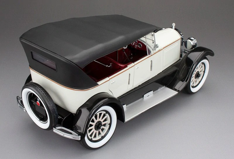 Buick Model 25 1925 light grey 1:18 Sun Star