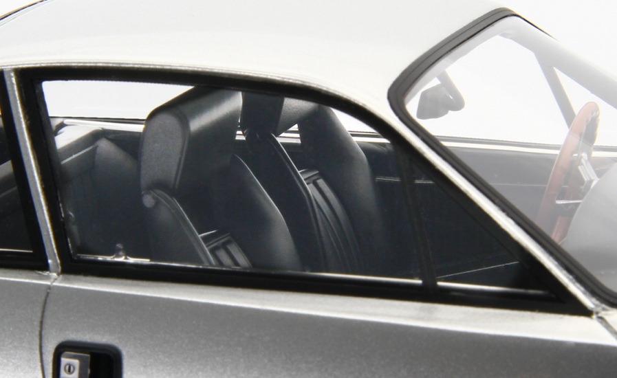 Alfa Romeo Giulia Coupé 1600 GT Junior Zagato 1972 grey metallic 1:18 Laudoracing Model