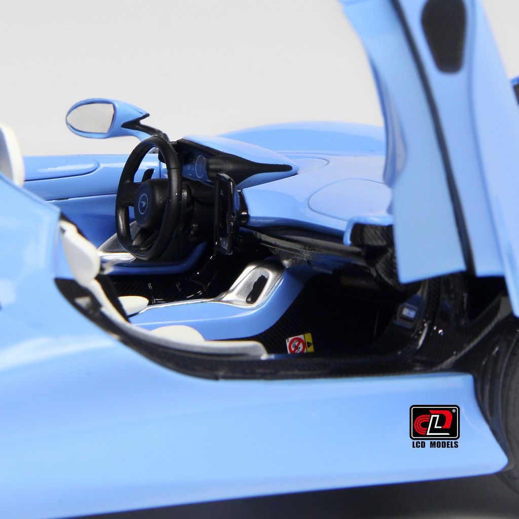 McLaren Elva blue 1:18 LCD Model