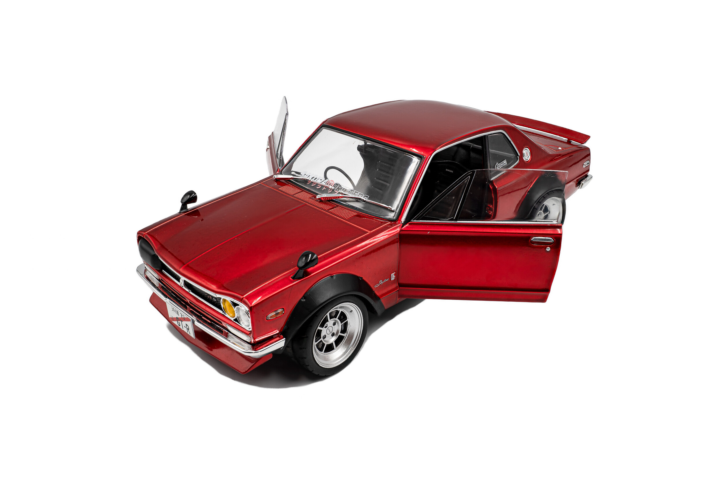 Nissan Skyline C10 Hakosuka 1970 red metallic 1:18 Solido
