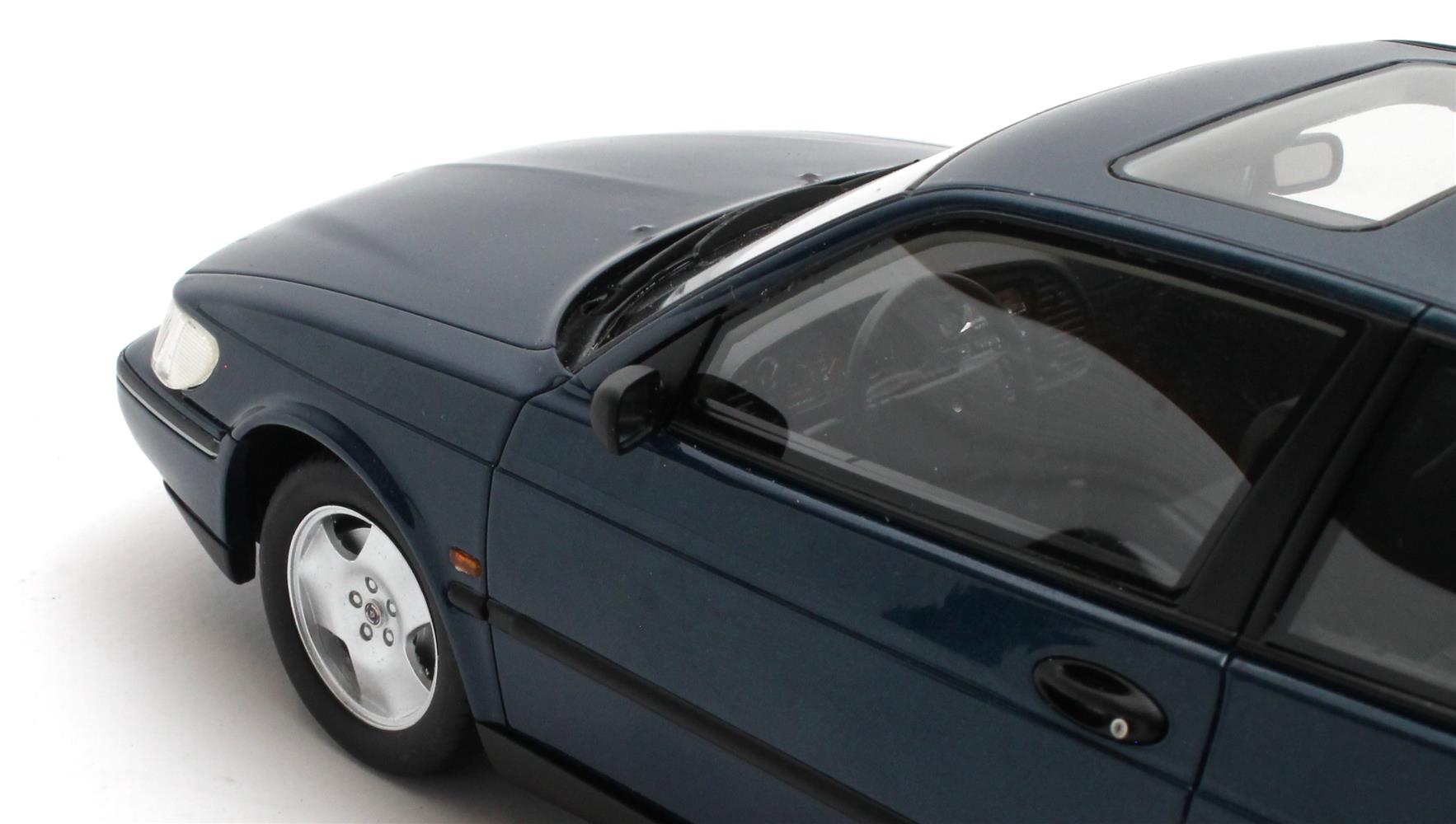 Saab 900 SE Turbo 1994 blue metallic 1:18 Cult Scale Models