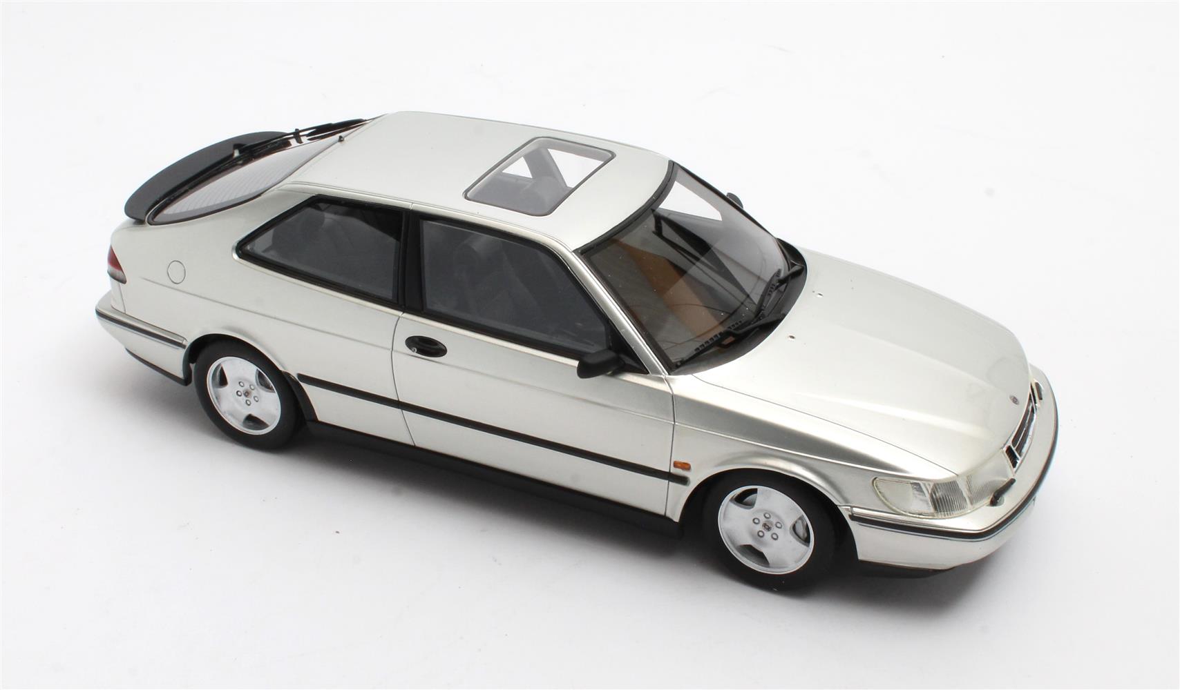 Saab 900 SE Turbo 1994 silver 1:18 Cult Scale Models