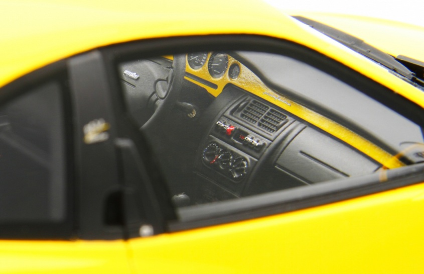 Fiat Coupé 2.0 16v Turbo Plus 1993 yellow 1:18 Laudoracing Model
