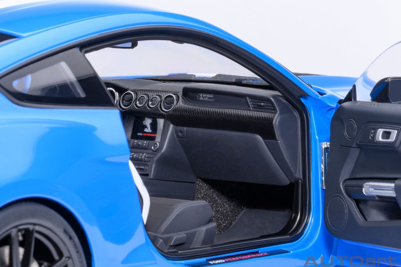 Ford Mustang Shelby GT500 Coupe 2023 grabber blue 1:18 AUTOart