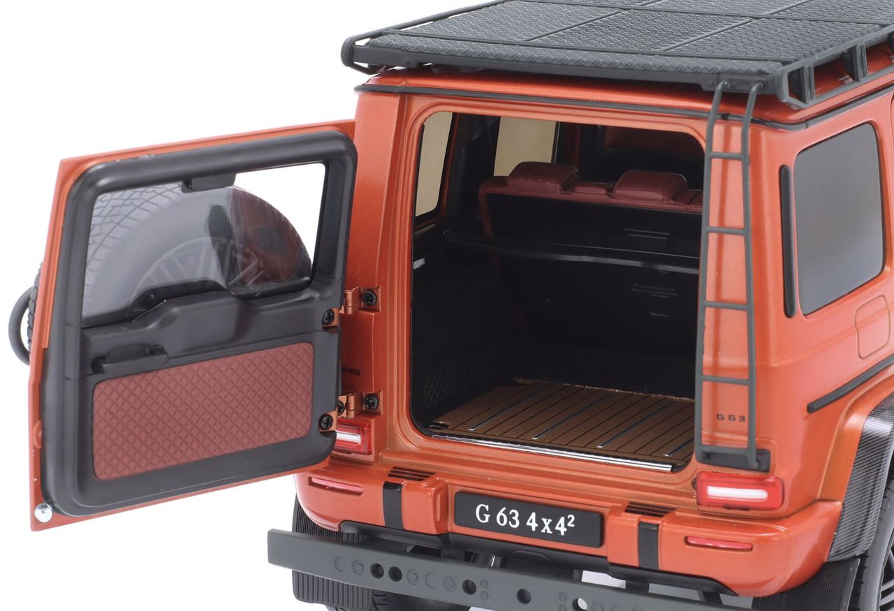 Mercedes-Benz G-Class G63 AMG V8 Biturbo 4x4 2022 copper metallic 1:18 iScale