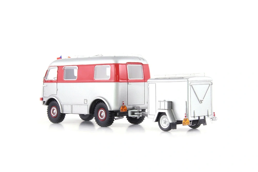 Tatra T805 Hanzelka + Zikmund 1953 1:43 AutoCult
