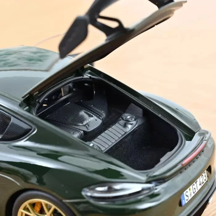 Porsche Cayman GT4 RS with Weissach 2023 brewster green 1:18 Norev