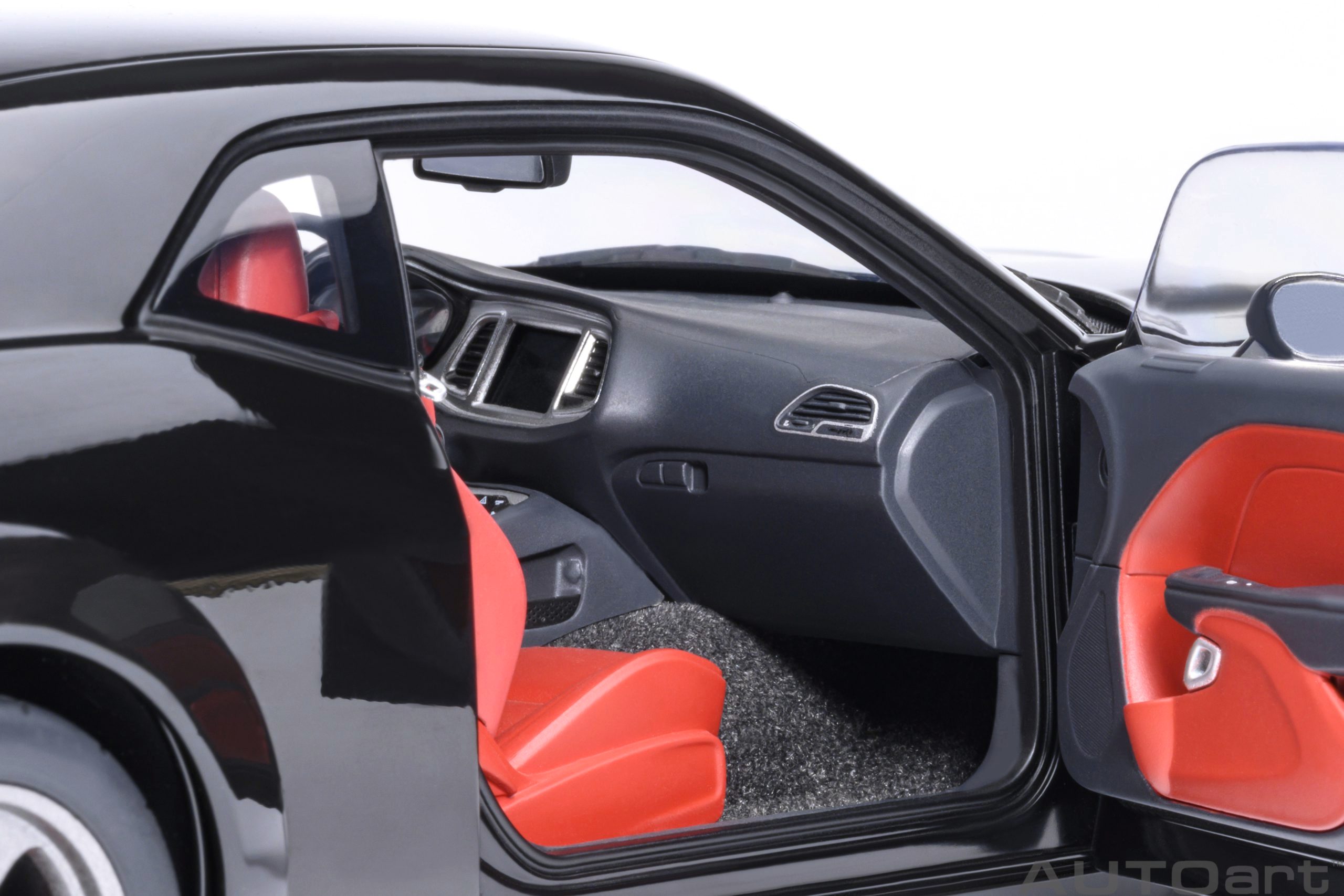 Dodge Challenger SRT Super Stock 2023 pitch black 1:18 AUTOart