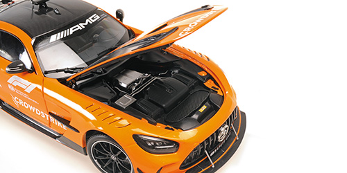 Mercedes-AMG GT Black Series Safety Car Formula 1 Silverstone 2025 orange 1:18 Minichamps 