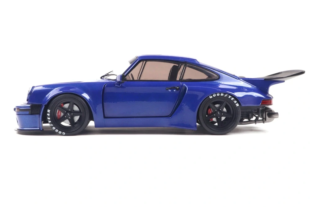 KS-R 2024 dark blue metallic 1:18 Solido