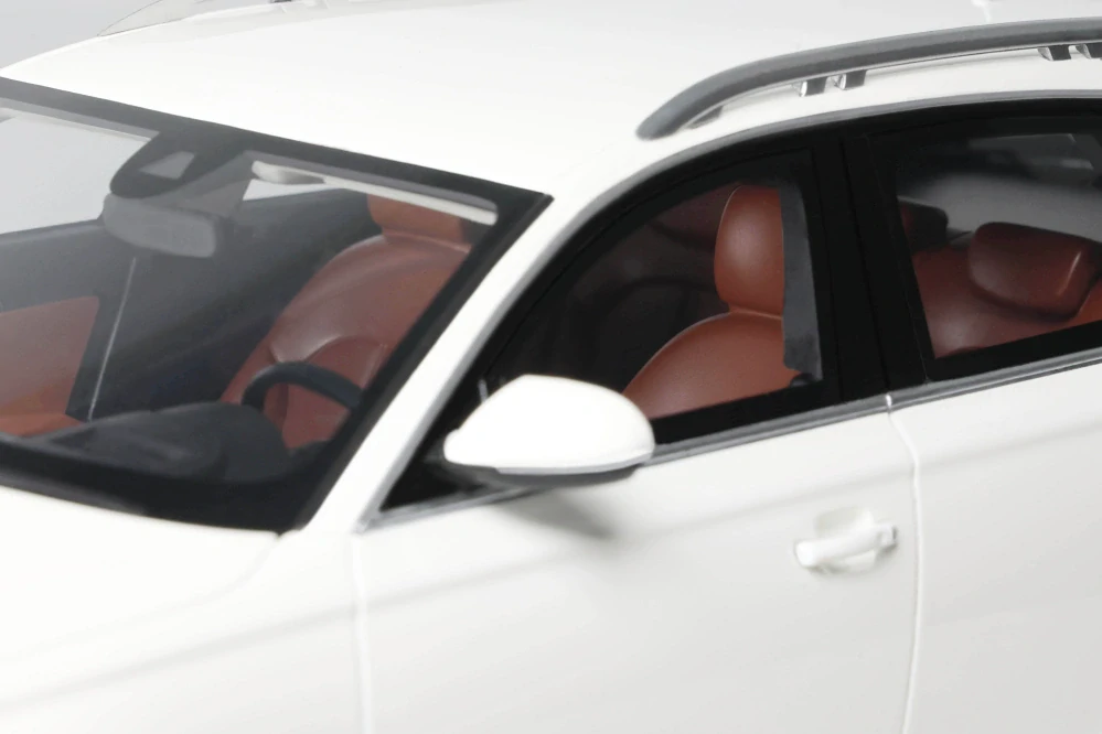 Audi All Road C7 2015 Ibis white 1:18 OttOmobile