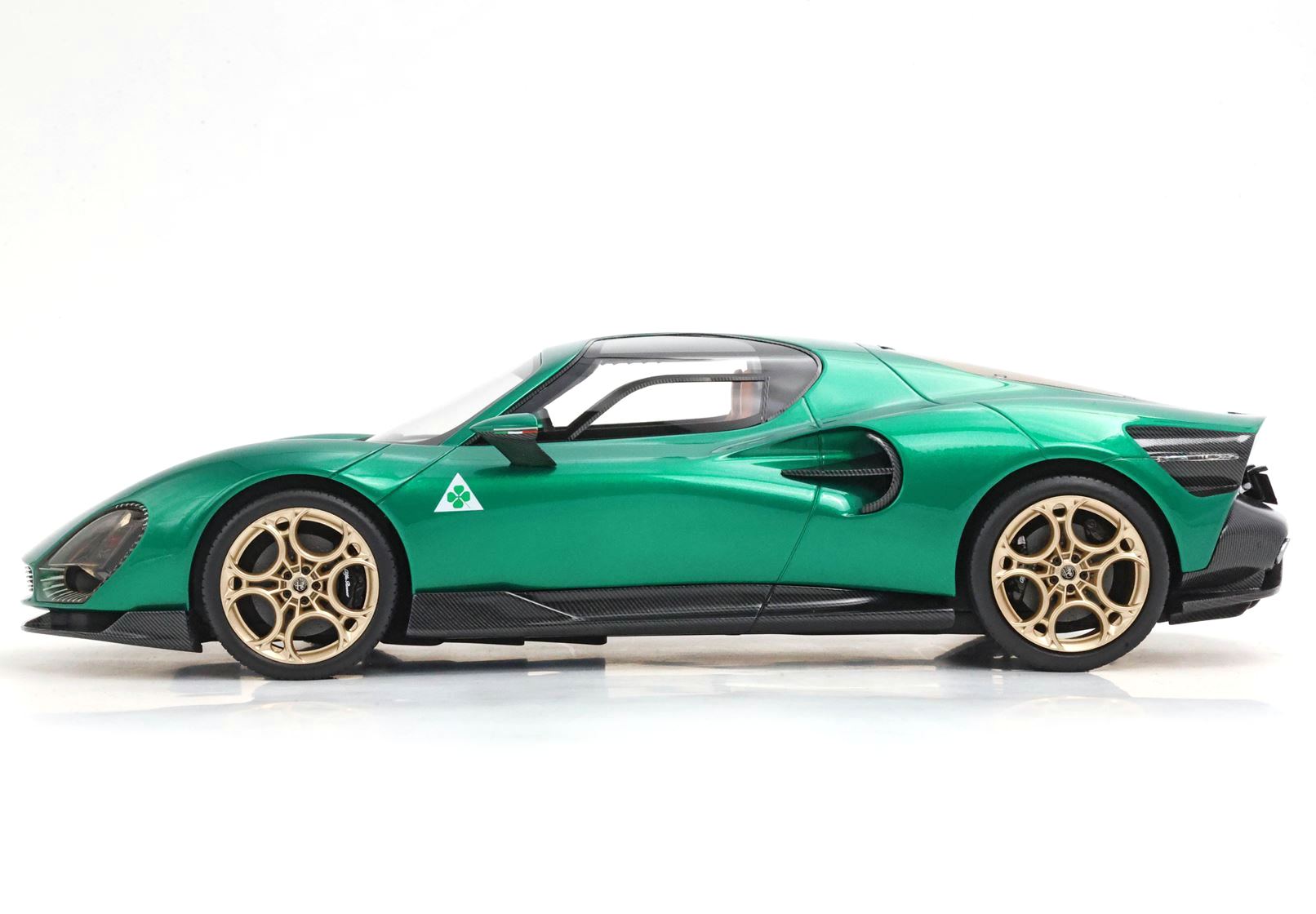 Alfa Romeo 33 Stradale Verde Montreal 1:18 B.B.R.