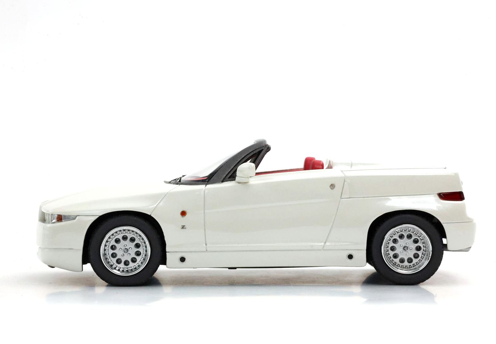 Alfa Romeo RZ Roadster Pearl White 1:43 B.B.R.