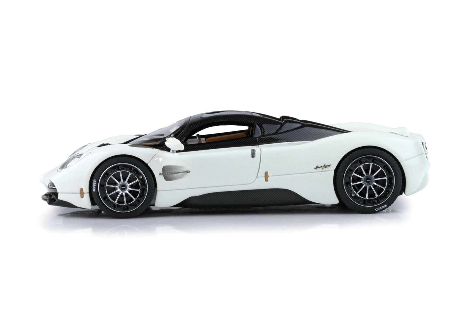 Pagani Utopia Pearl White 1:43 B.B.R.