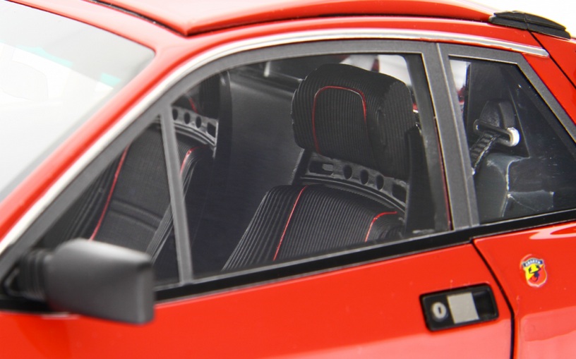 Lancia 037 Stradale 1982 red 1:12 Laudoracing Model
