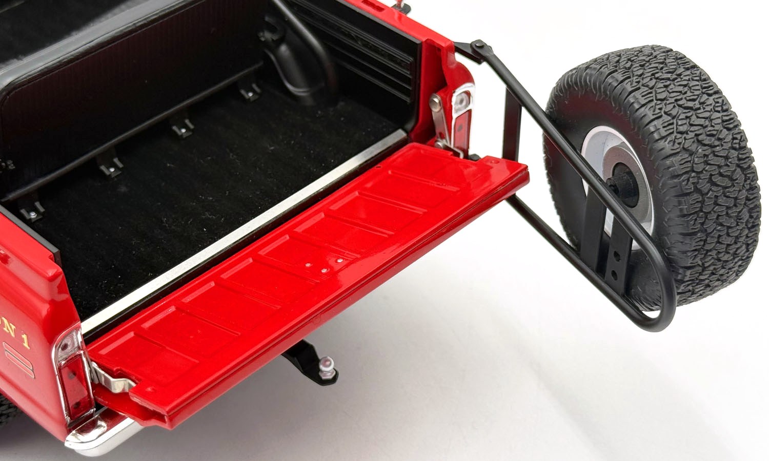 Chevrolet Blazer K/5 *The Chief* 1972 red 1:18 Acme Diecast