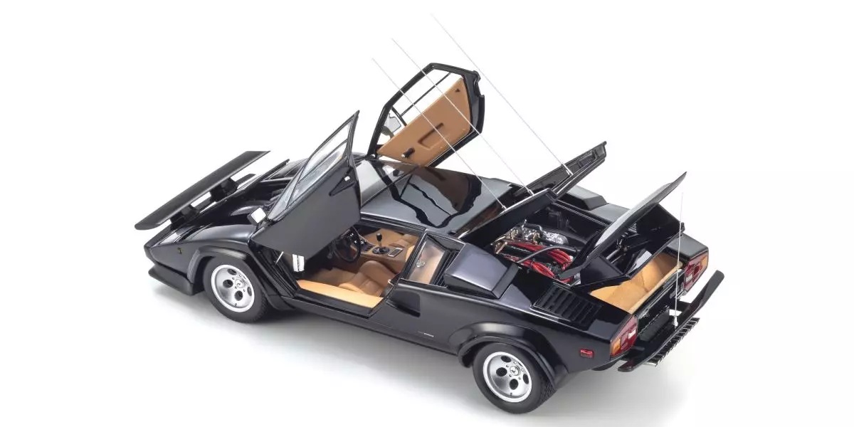 Lamborghini Countach LP400S 1980 black 1:18 Kyosho