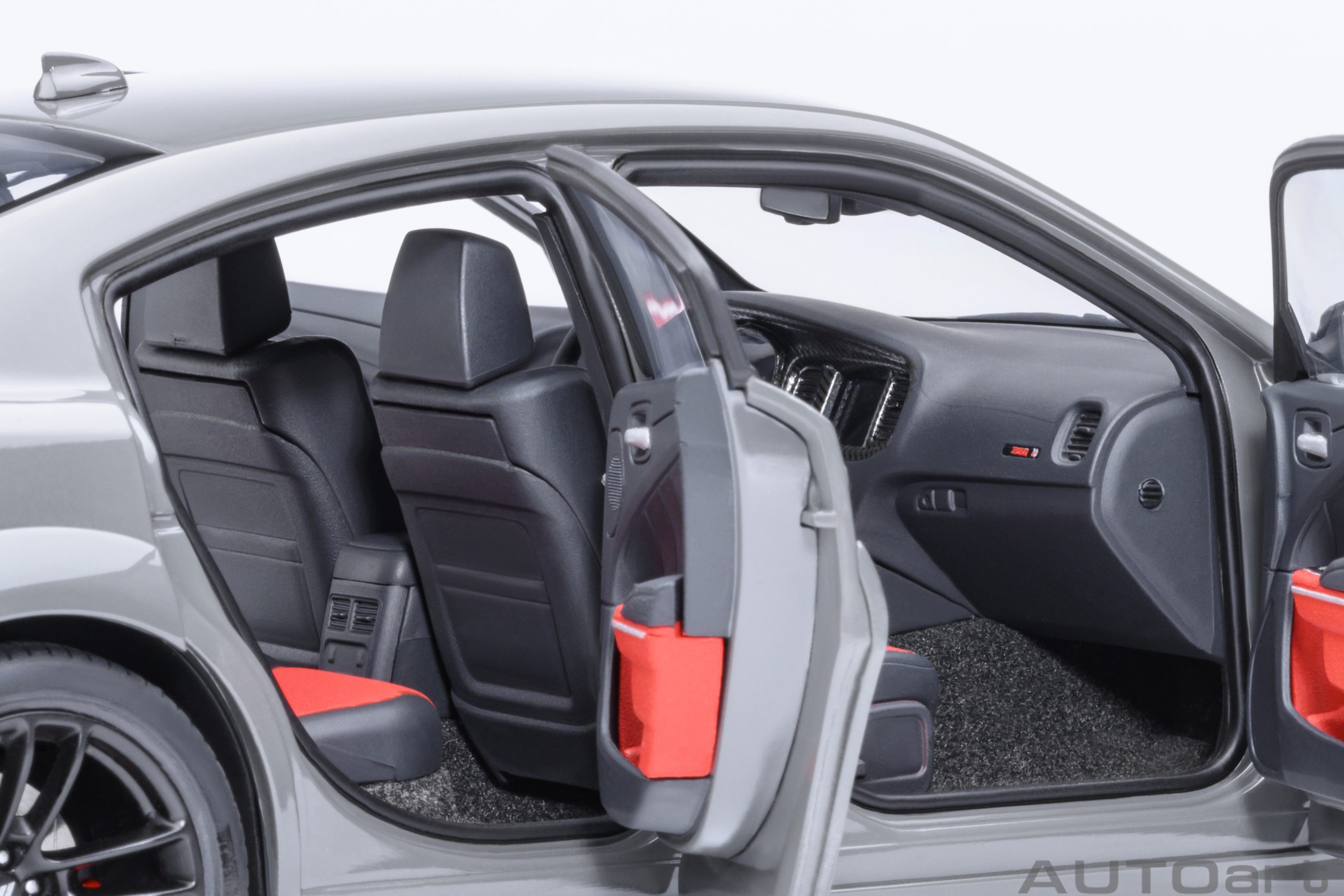 Dodge Charger Scat Pack Widebody destroyer grey 1:18 AUTOart