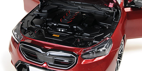 BMW M5 Touring 2024 dark red metallic 1:18 Minichamps