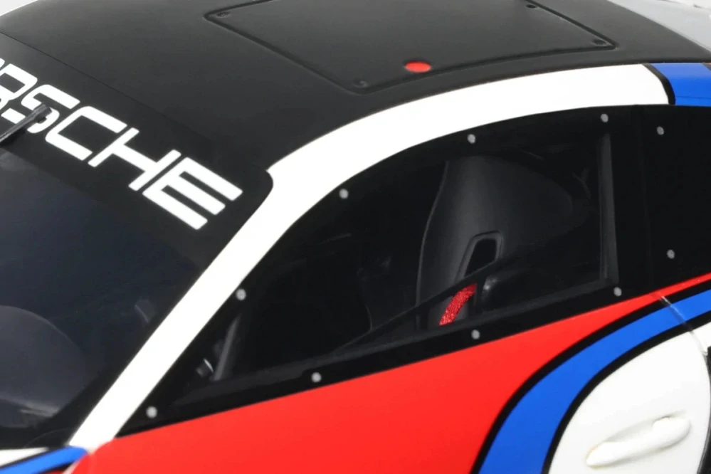 Porsche 911 GT3 R 2023 rennsport white 1:18 GT Spirit