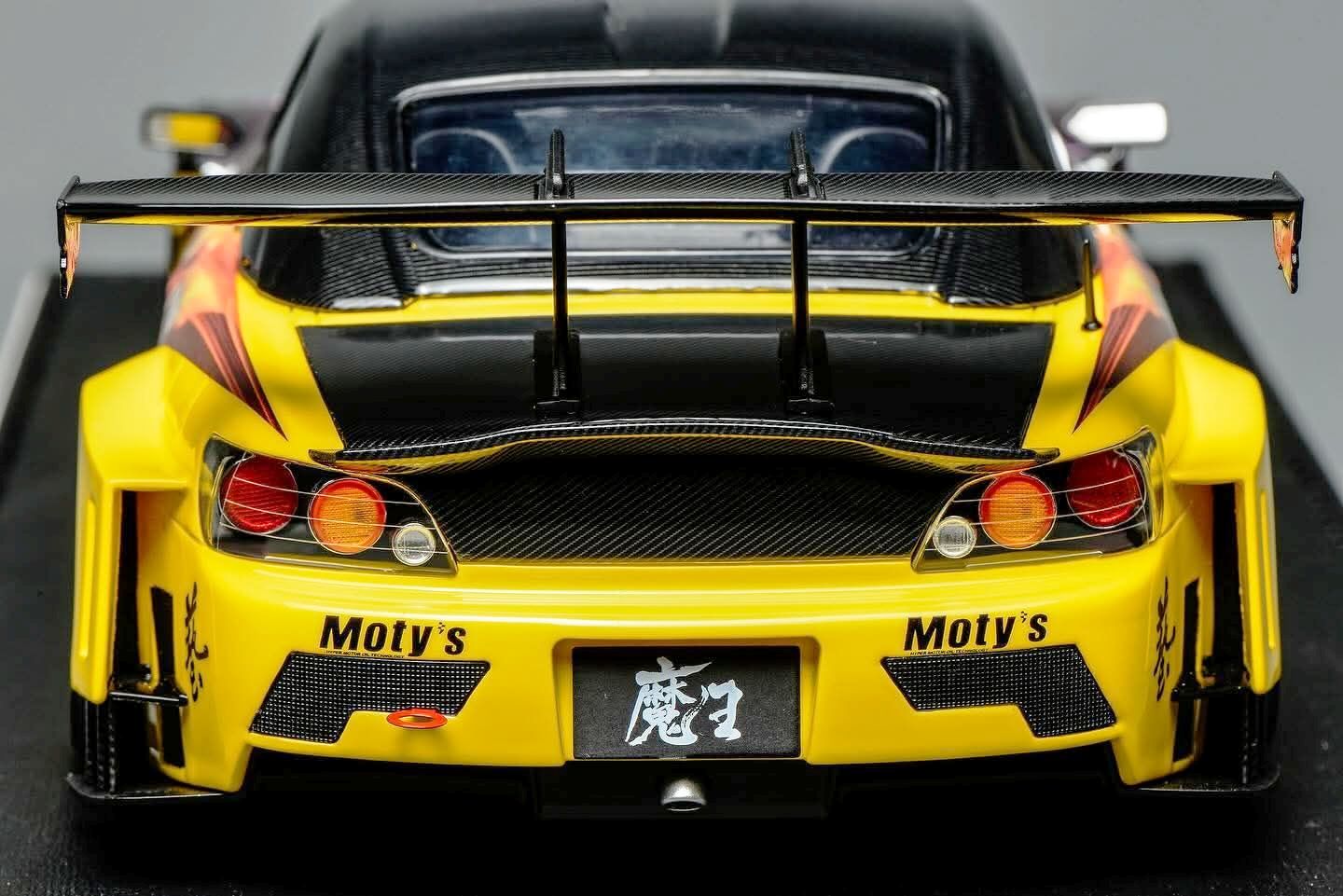 Honda S2000 Spider Hard-Top Closed J's Racing MAOU 2013 1:18 Motorhelix
