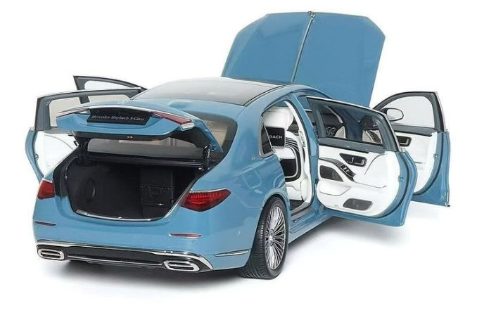 Mercedes-Maybach S-Class 2021 blue 1:18 Almost Real