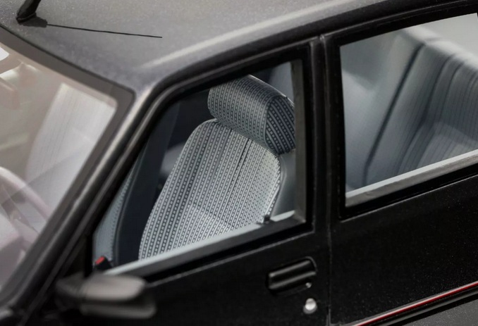 Peugeot 205 GT 1996 graphite grey 1:18 OttOmobile 