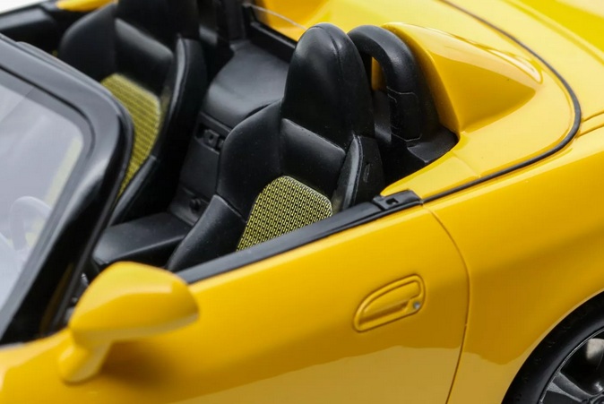 Honda S2000 CR 2007 new indy yellow pearl 1:18 OttOmobile 