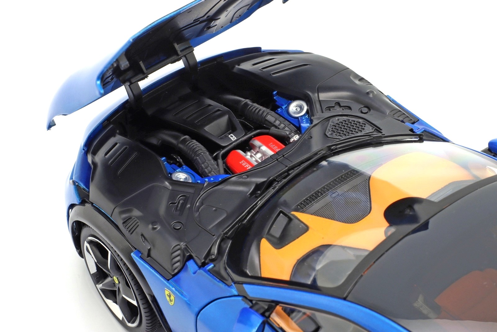 Ferrari Purosangue 2022 blu corsa with Showcase 1:18 Polistil