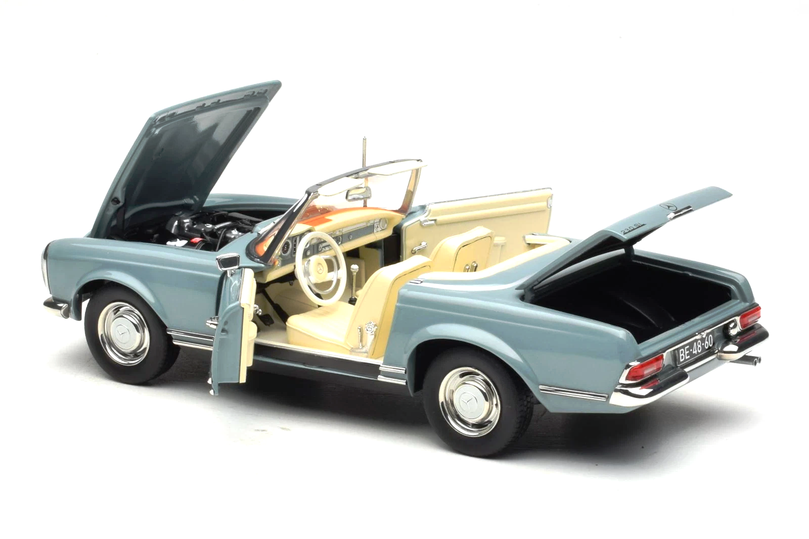 Mercedes-Benz 230 SL 1963 horizon blue 1:18 Norev